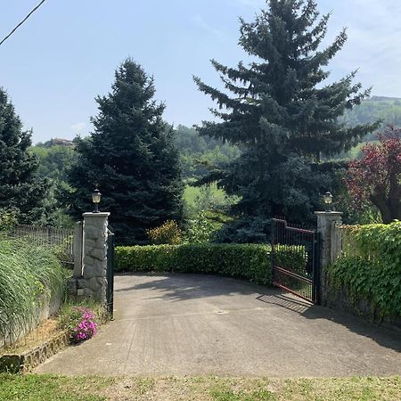 Bricco Nebbiolo Apartamento Neviglie Exterior foto